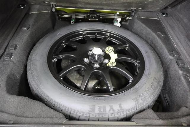Photo of 2020 SILVER Land Rover Range Rover Sport
