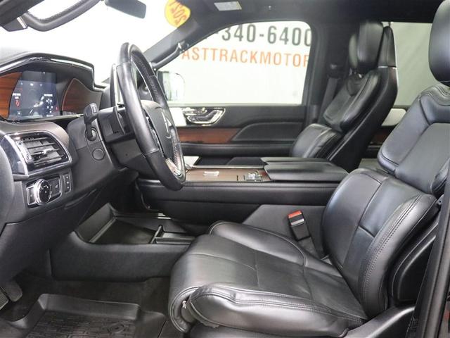Photo of 2021 Infinite Black Lincoln Navigator
