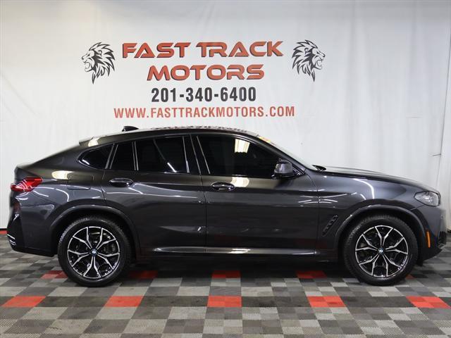 Photo of 2023 GRAY BMW X4