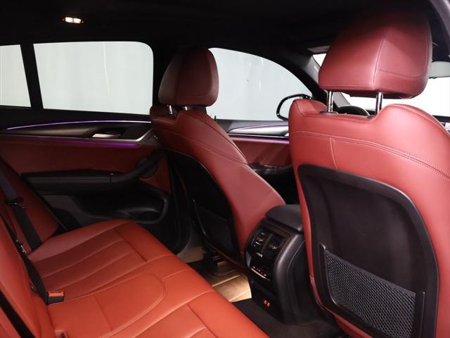 Photo of 2023 GRAY BMW X4