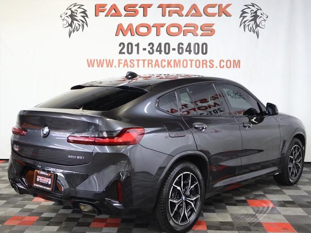 Photo of 2023 GRAY BMW X4