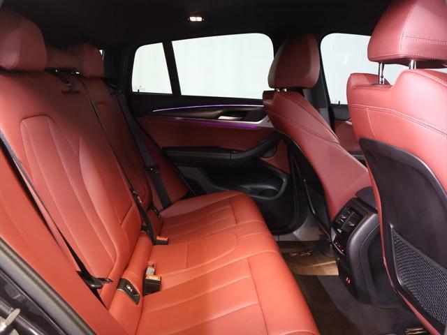 Photo of 2023 GRAY BMW X4