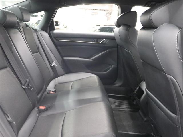 Photo of 2019 Platinum White Pearl Honda Accord