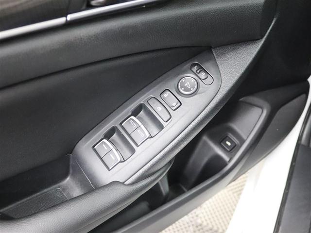 Photo of 2019 Platinum White Pearl Honda Accord