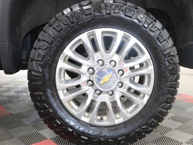 Photo of 2022 WHITE Chevrolet Silverado 2500
