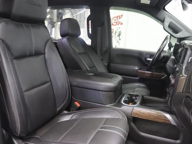Photo of 2022 WHITE Chevrolet Silverado 2500