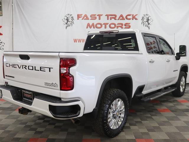Photo of 2022 WHITE Chevrolet Silverado 2500