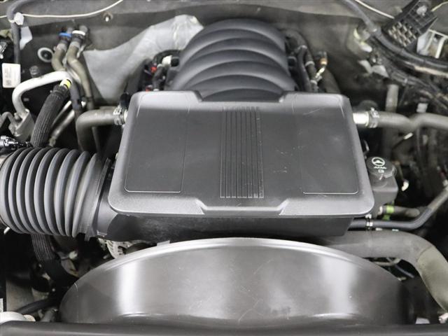 Photo of 2022 WHITE Chevrolet Silverado 2500