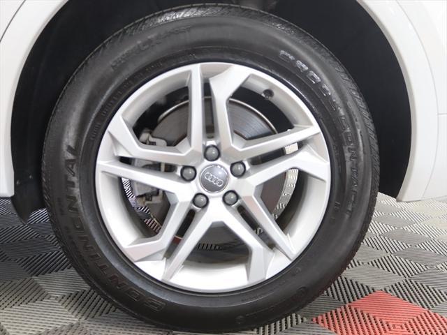 Photo of 2018 Ibis White Audi Q5