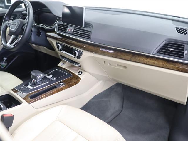 Photo of 2018 Ibis White Audi Q5