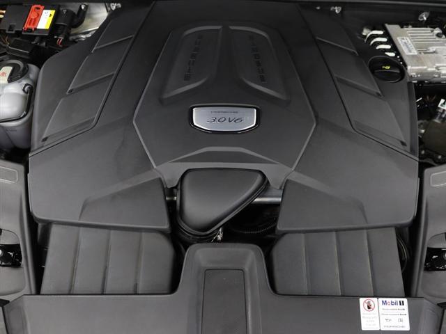 Photo of 2020 BLUE Porsche Cayenne