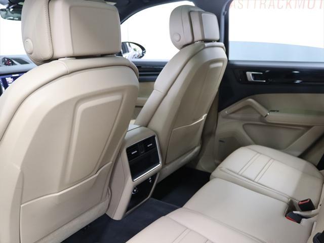 Photo of 2020 BLUE Porsche Cayenne