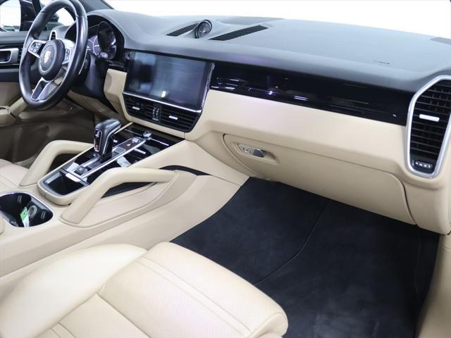 Photo of 2020 BLUE Porsche Cayenne