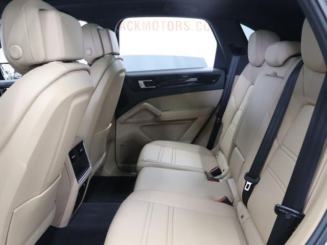Photo of 2020 BLUE Porsche Cayenne