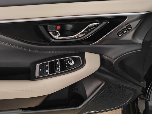 Photo of 2025 Crystal Black Silica Subaru Outback