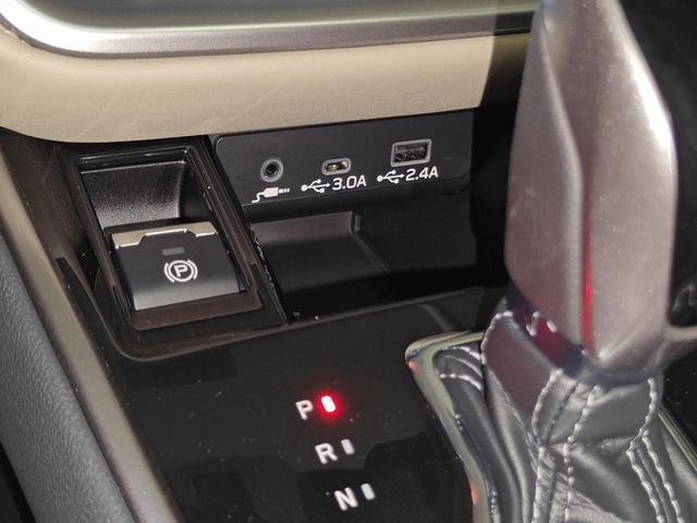 Photo of 2025 Crystal Black Silica Subaru Outback