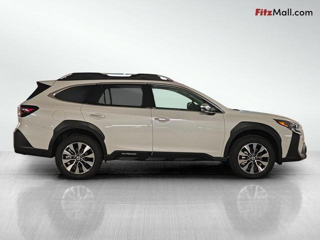 Photo of 2025 White Pearl Subaru Outback