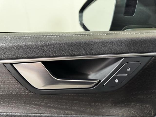 Photo of 2023 Gray Metallic Audi A6