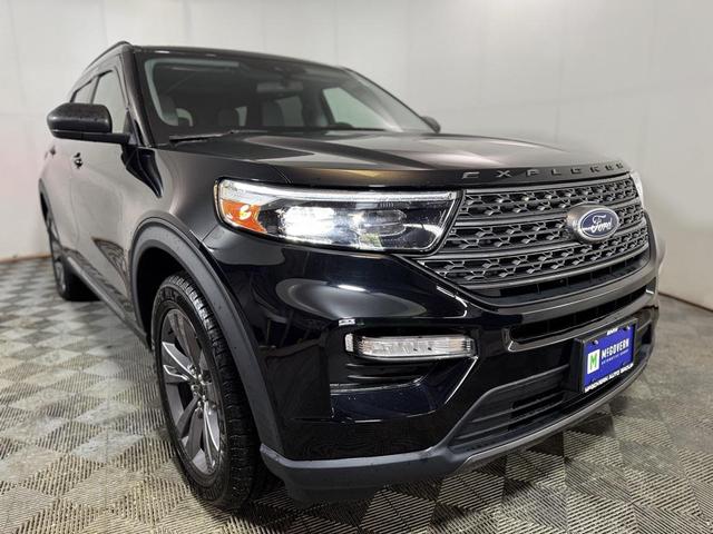 Photo of 2021 Black Ford Explorer