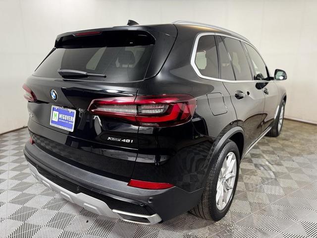 Photo of 2021 Jet Black BMW X5