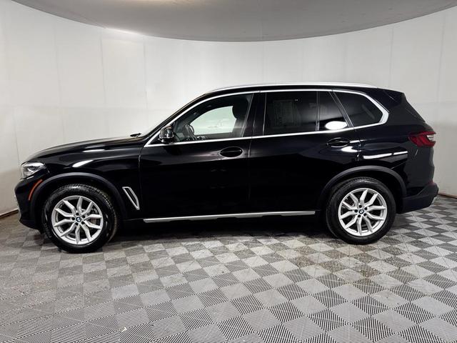 Photo of 2021 Jet Black BMW X5