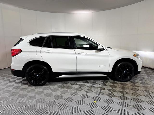 Photo of 2016 Alpine White BMW X1