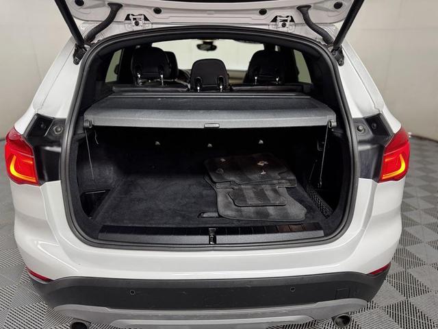 Photo of 2016 Alpine White BMW X1