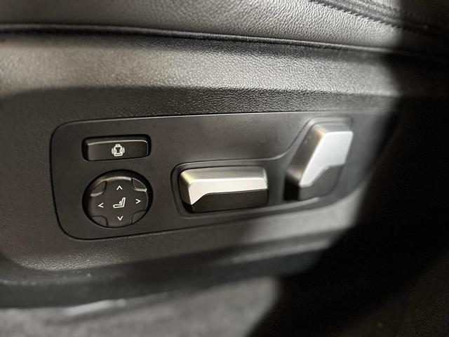 Photo of 2022 Jet Black BMW X5