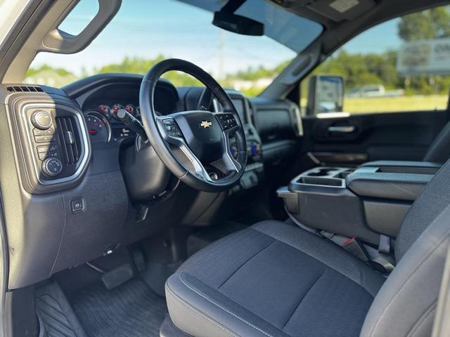 Photo of 2023 Summit White Chevrolet Silverado 2500