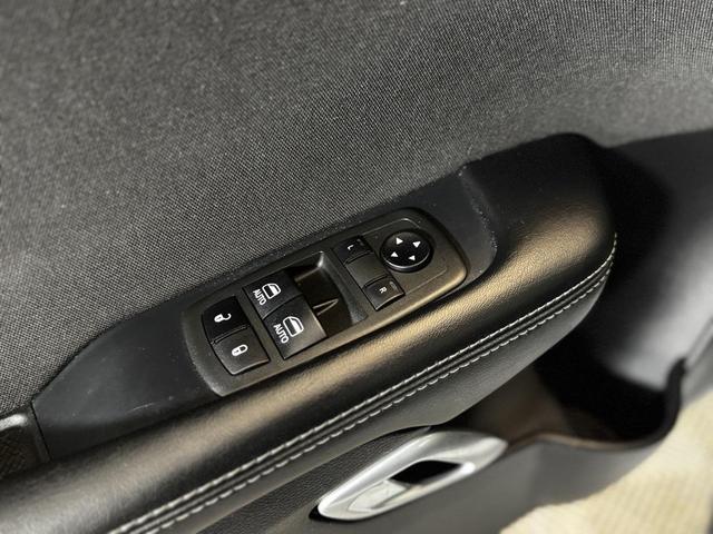 Photo of 2021 White Knuckle Clearcoat Dodge Challenger