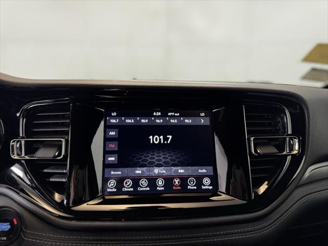 Photo of 2021 Octane Red Pearlcoat Dodge Durango