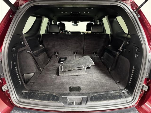 Photo of 2021 Octane Red Pearlcoat Dodge Durango