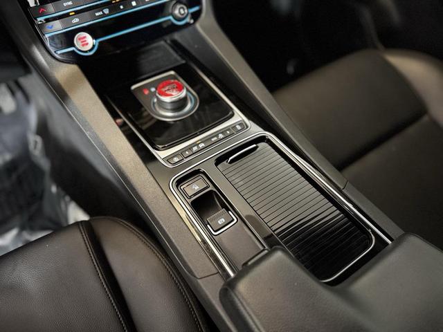 Photo of 2018 Narvik Black Jaguar F-PACE