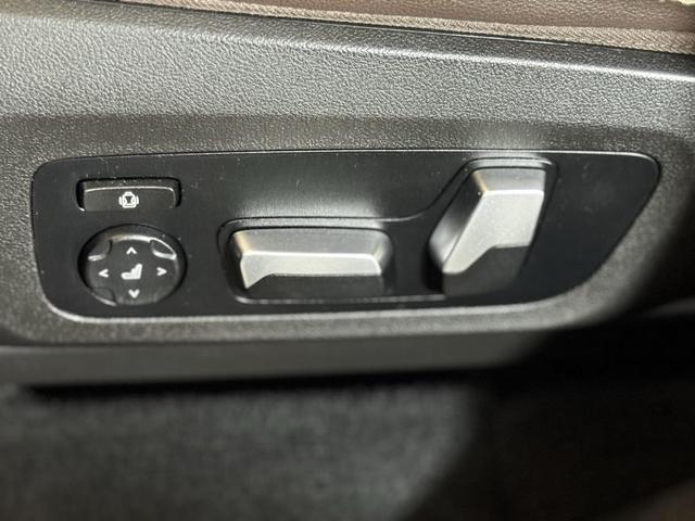 Photo of 2019 Jet Black BMW X3