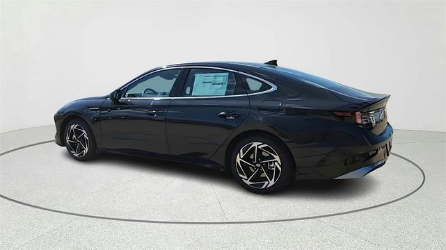 Photo of 2024 Carbon Blue Hyundai SONATA