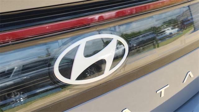 Photo of 2025 Transmission Blue Hyundai SONATA Hybrid