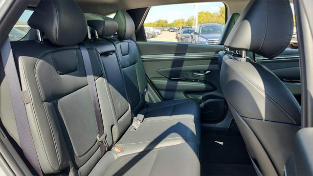 Photo of 2025 Shimmering Silver Hyundai TUCSON Hybrid