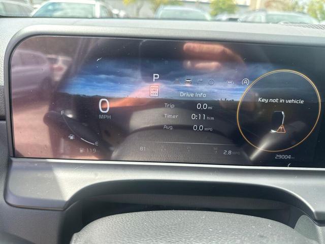 Photo of 2024 Gravity Gray Kia Seltos
