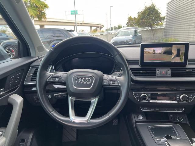 Photo of 2018 Monsoon Gray Metallic Audi Q5