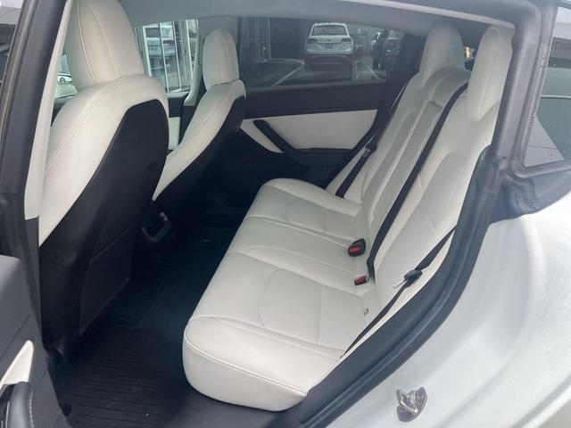 Photo of 2019 Pearl White Multi-Coat Tesla Model 3