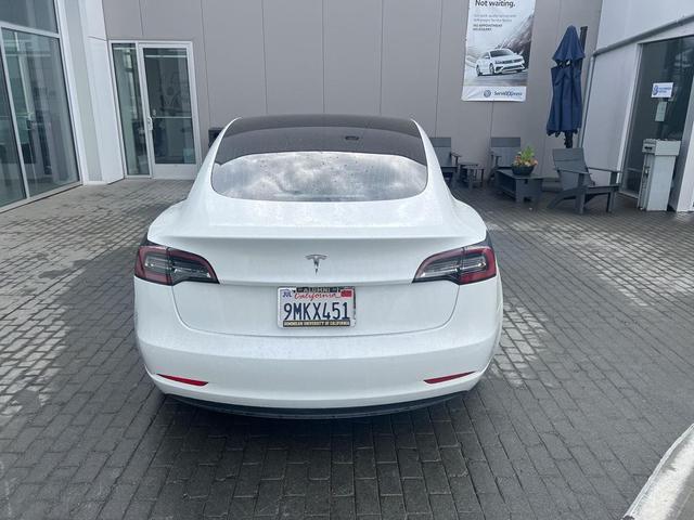 Photo of 2019 Pearl White Multi-Coat Tesla Model 3