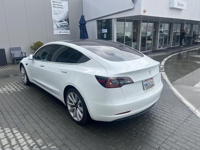 Photo of 2019 Pearl White Multi-Coat Tesla Model 3