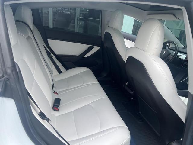 Photo of 2019 Pearl White Multi-Coat Tesla Model 3