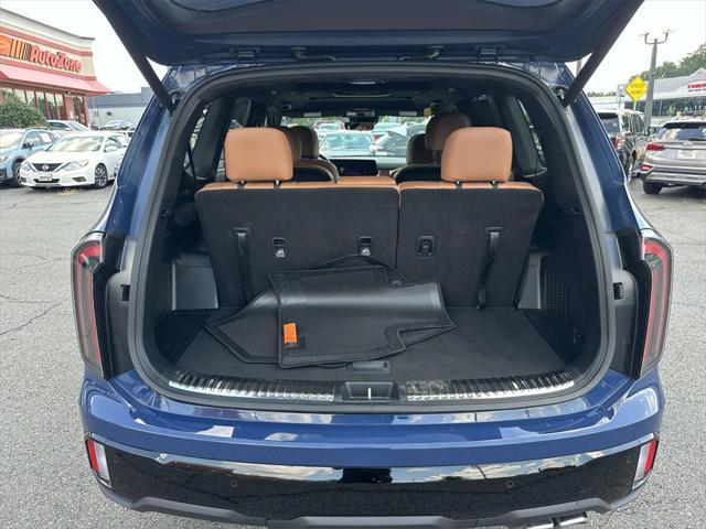 Photo of 2025 Midnight Lake Blue Kia Telluride