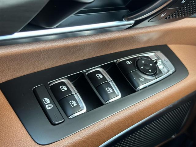 Photo of 2025 Midnight Lake Blue Kia Telluride