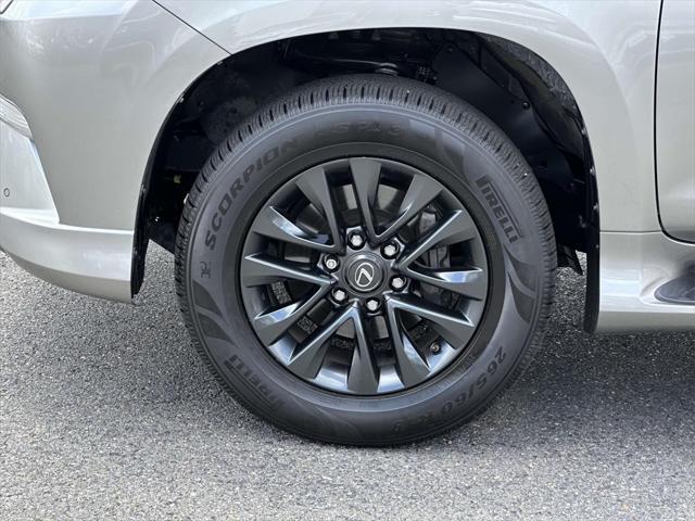 Photo of 2021 Atomic Silver Lexus GX 460