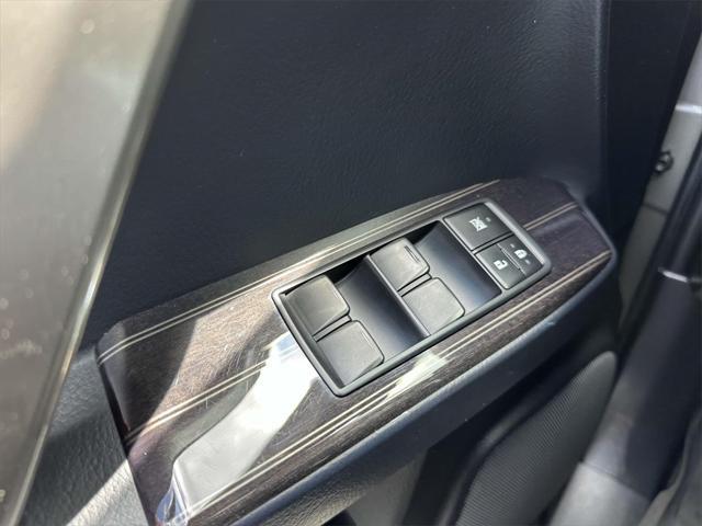 Photo of 2021 Atomic Silver Lexus GX 460