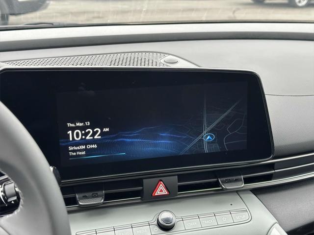 Photo of 2025 Serenity White Hyundai ELANTRA
