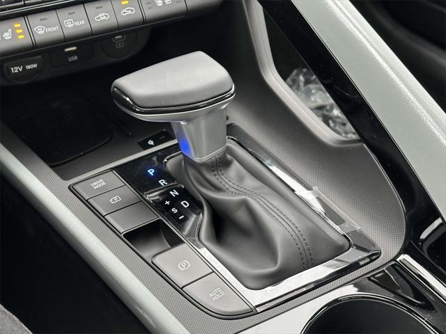 Photo of 2025 Serenity White Hyundai ELANTRA
