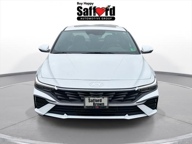 Photo of 2025 Serenity White Hyundai ELANTRA
